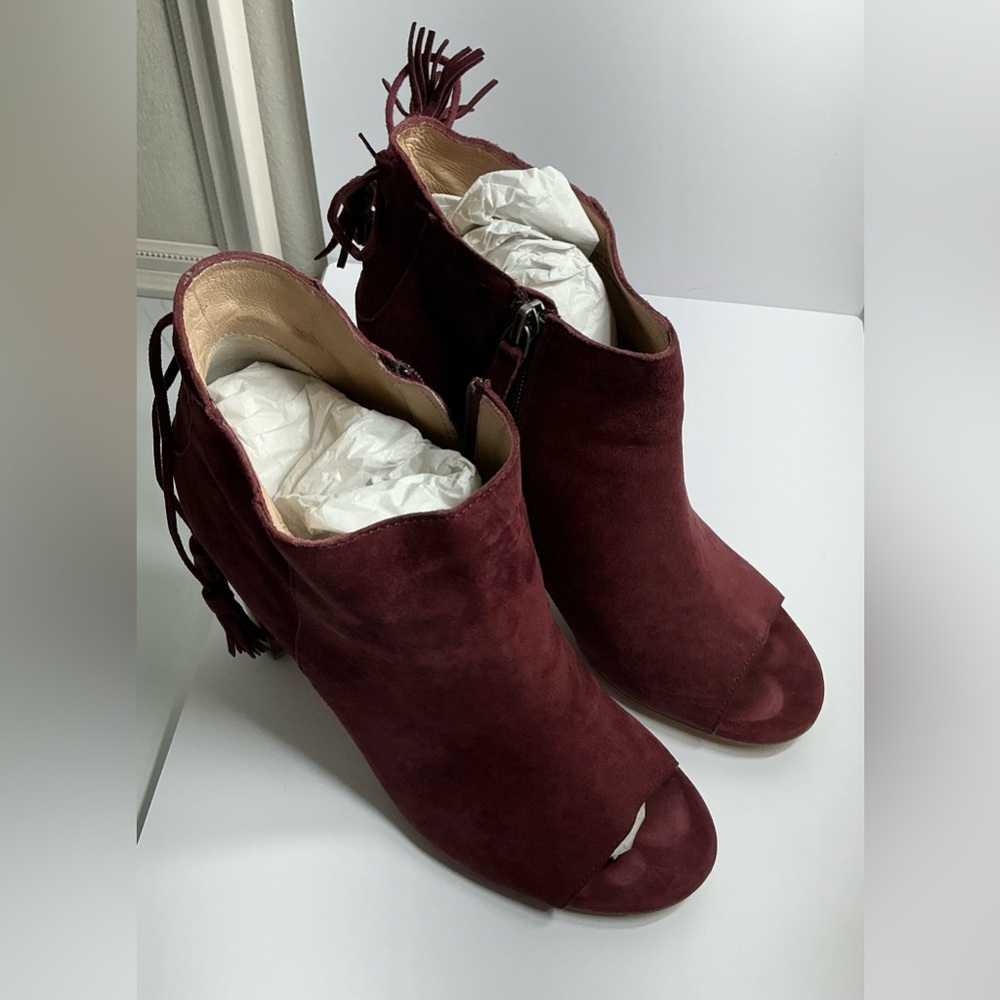 Halogen Women's Burgundy Peep-Toe Ankle Boots